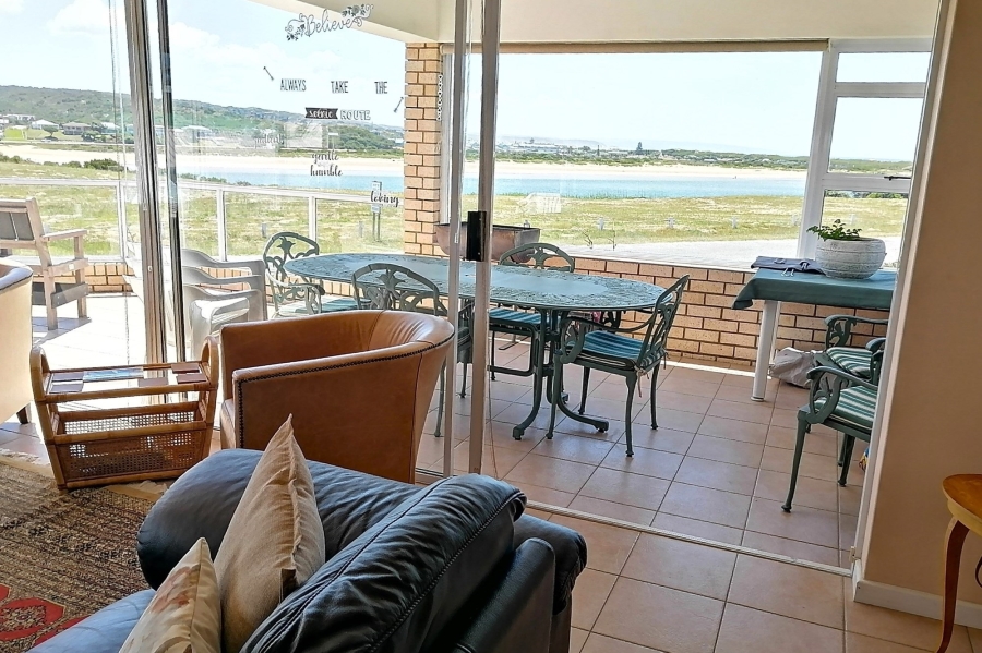 2 Bedroom Property for Sale in Stilbaai Wes Western Cape